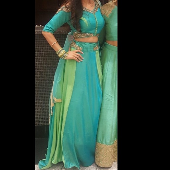 Two toned cold - shoulder lengha set - Picture 2 of 2